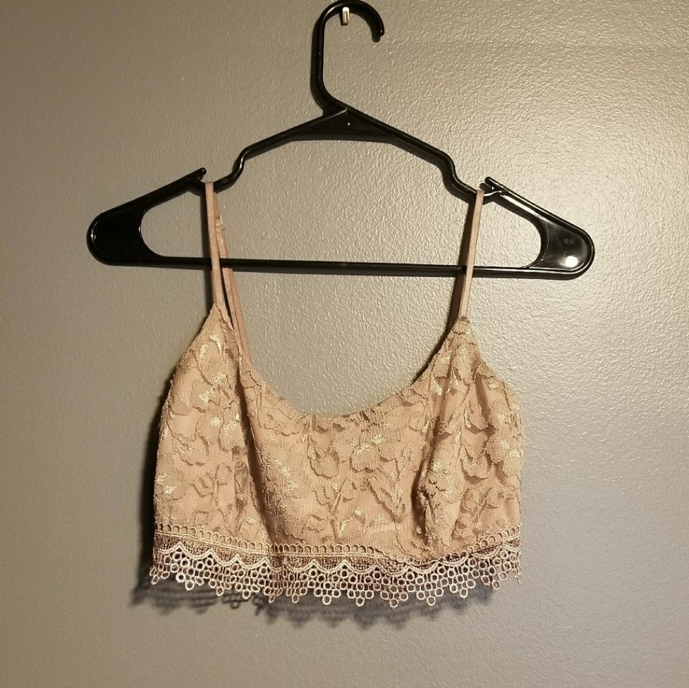 WINDSOR LACE CROP TOP